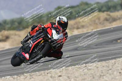 media/Oct-13-2025-Moto Forza (Mon) [[a66d839500]]/3-B Group/Session 3 (Turn 16)/